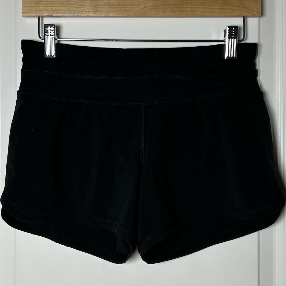 Lululemon Black Chafe Resistant Moisture Wicking Performance Groovy Run Shorts